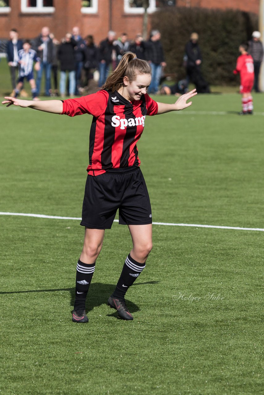 Bild 132 - B-Juniorinnen SG Weststeinburg/Bei - SV Fisia 03 : Ergebnis: 1:2